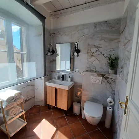 Appartement Bella *